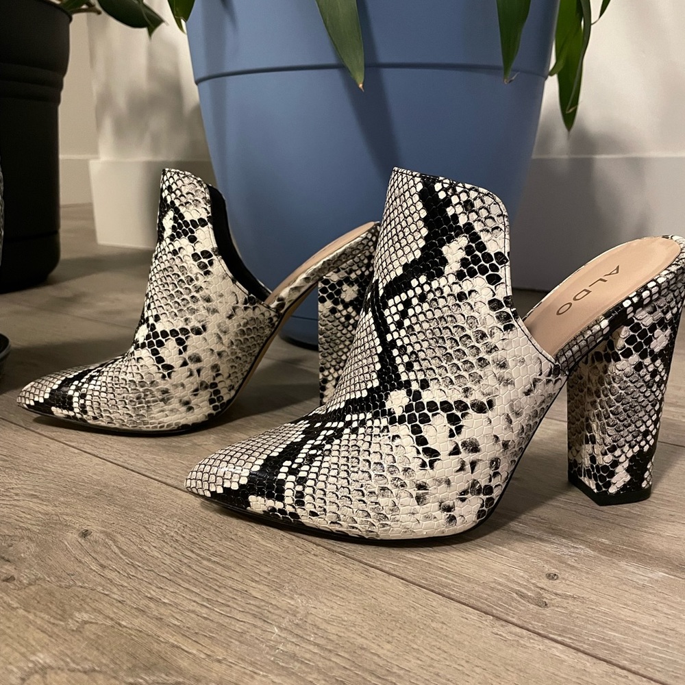 Snake Skin Heels - Picture 5 of 8